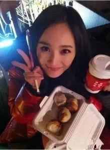 张含韵娱乐吃瓜是真的吗,真相揭秘还是网络谣言?